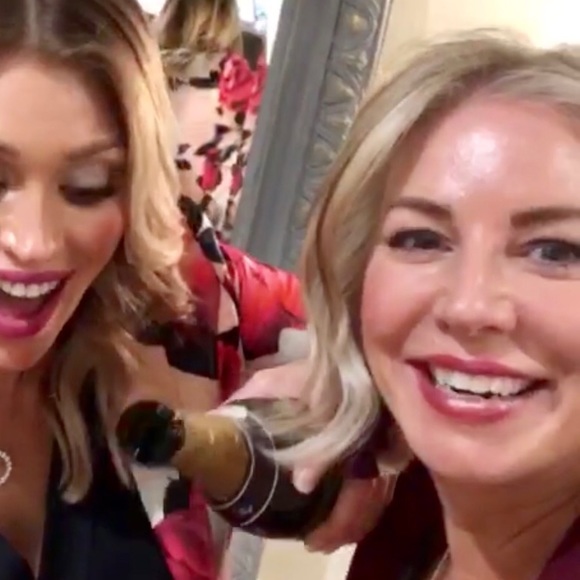 Let’s have some FUN~ FASHION FUN - Picture 2 of 6